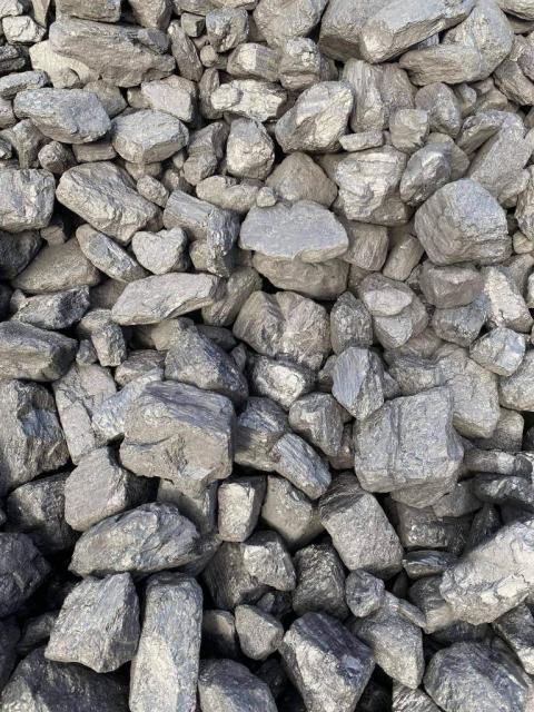 Prekiaujame palaida akmens anglimi 