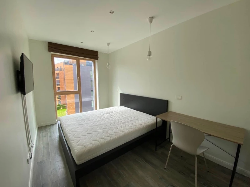 IŠNUOMOJAMAS JAUKUS IR MODERNUS 2 KAMBARIŲ BUTAS ANTAKALNYJE  870€+paslaugų mokeščiai, Vilnius — 4/13